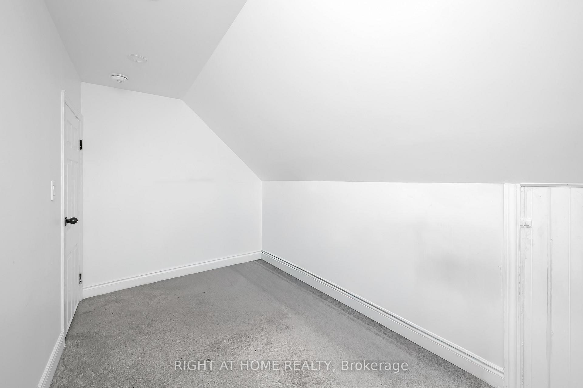 Photo 29 of 18 Huntley Street, Hamilton, Gibson — HOMEH