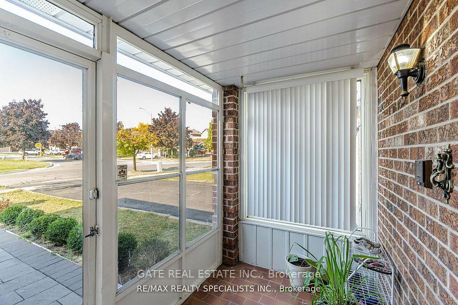 Photo 4 of 32 Panda Lane, Brampton, Northgate — HOMEH