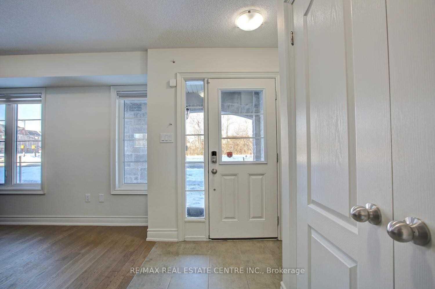 Photo 3 of 396 Rivermont Road, Brampton, Bram West — HOMEH
