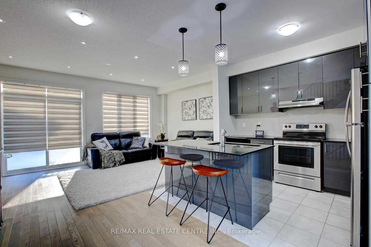 Photo 9 of 396 Rivermont Road, Brampton, Bram West — HOMEH