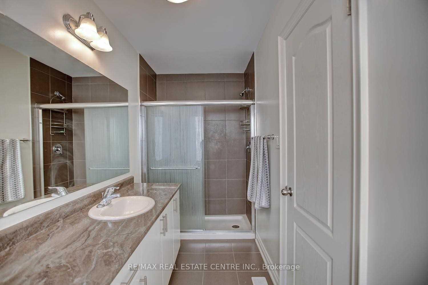 Photo 14 of 396 Rivermont Road, Brampton, Bram West — HOMEH