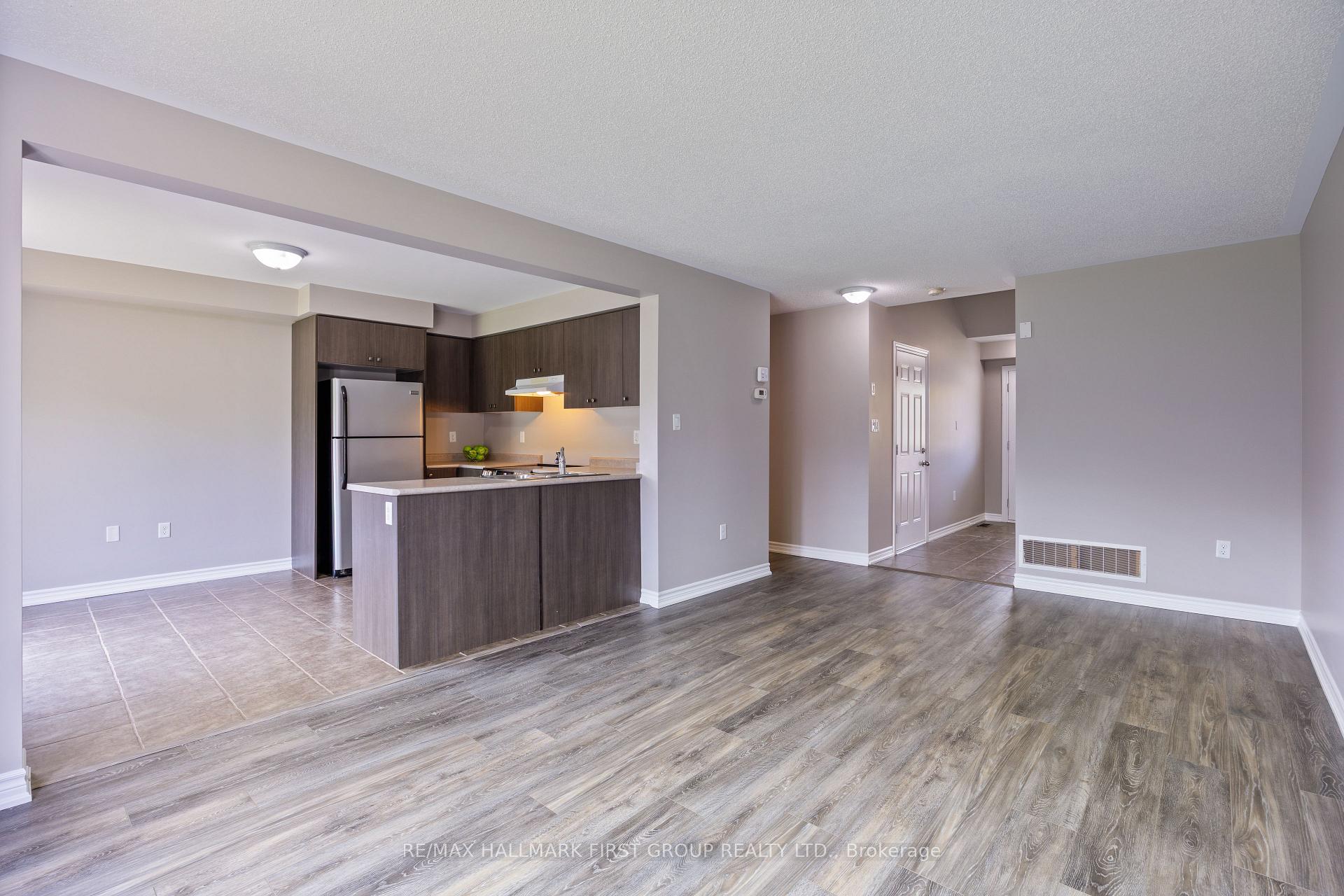 Photo 25 of 59 William Ingles Drive, Clarington, Courtice — HOMEH