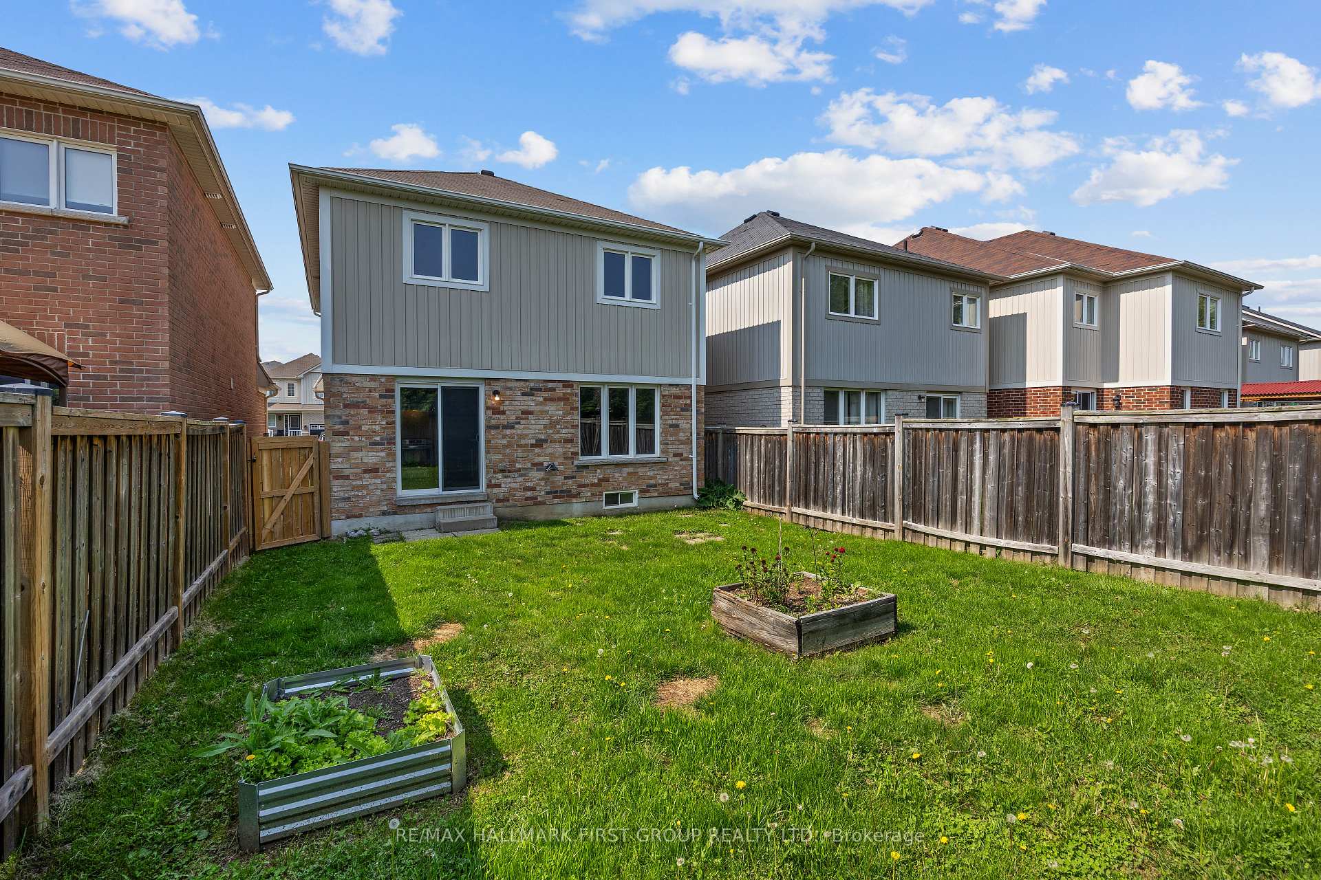 Photo 37 of 59 William Ingles Drive, Clarington, Courtice — HOMEH