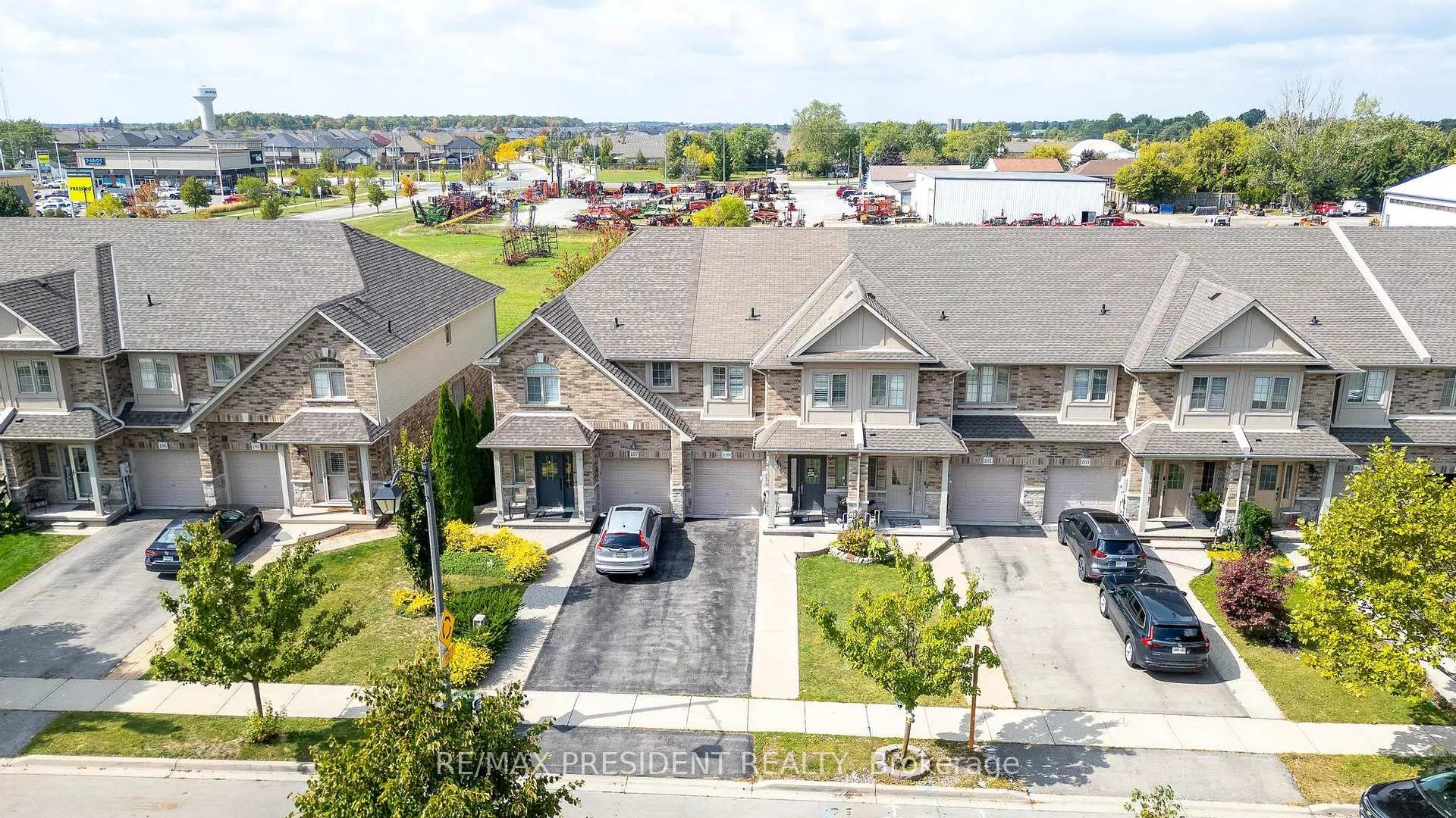 Photo 2 of 199 Tanglewood Drive, Hamilton, Binbrook — HOMEH