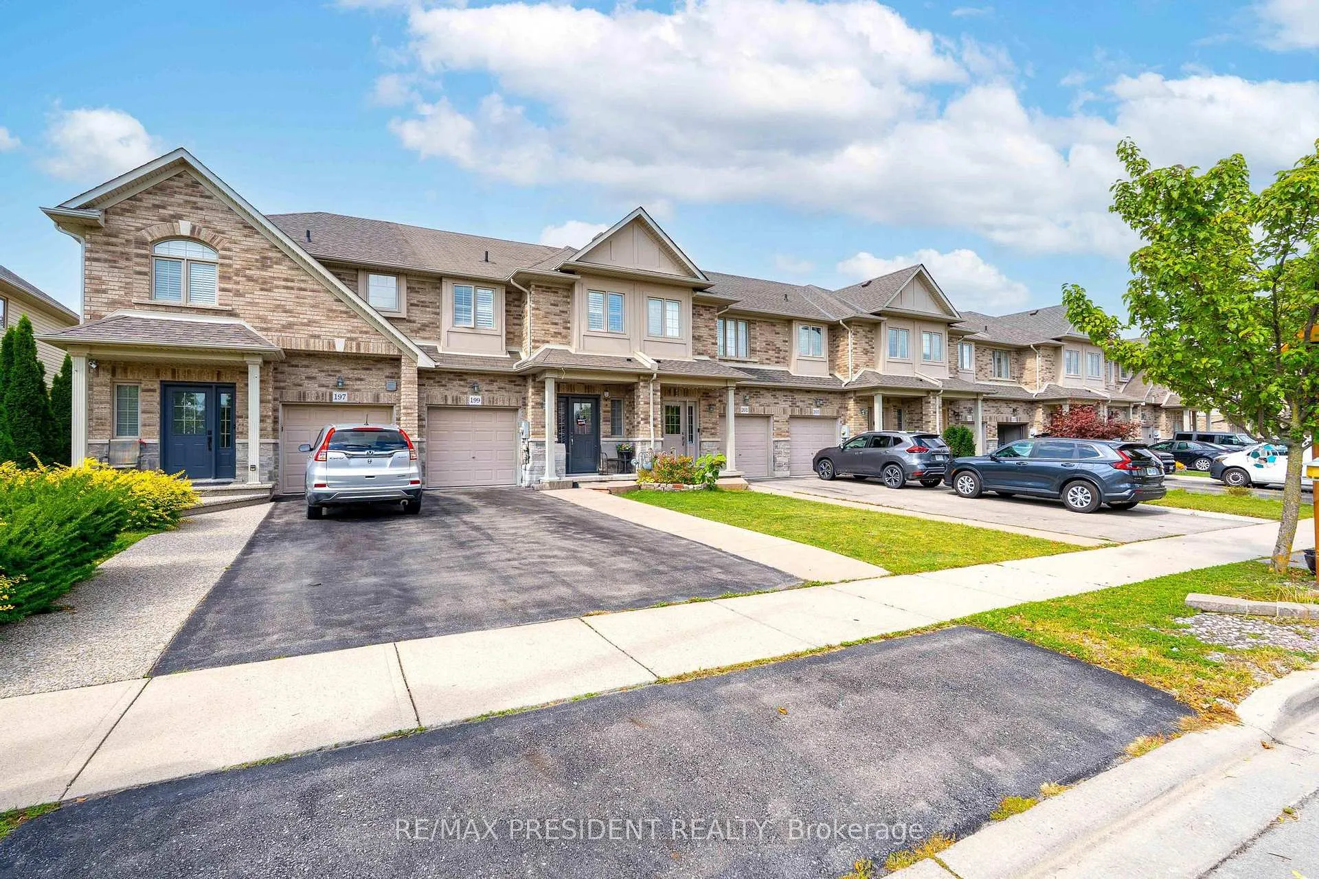 Photo 5 of 199 Tanglewood Drive, Hamilton, Binbrook — HOMEH
