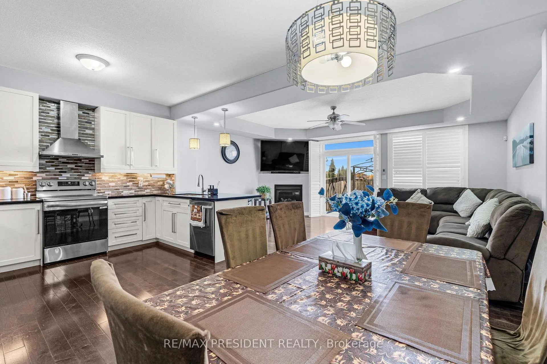 Photo 12 of 199 Tanglewood Drive, Hamilton, Binbrook — HOMEH