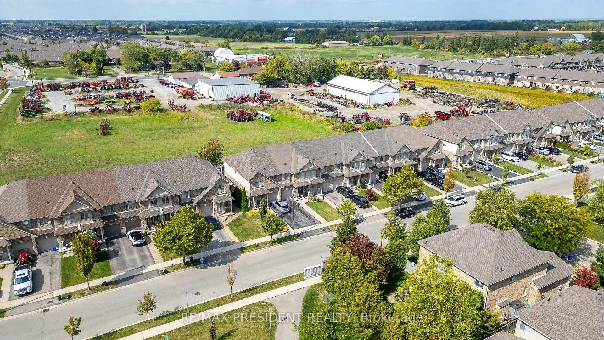Photo 35 of 199 Tanglewood Drive, Hamilton, Binbrook — HOMEH