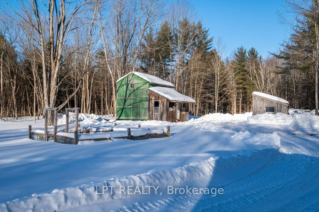 Photo 3 of 1616 Forty Foot Road, Frontenac, Frontenac Centre — HOMEH