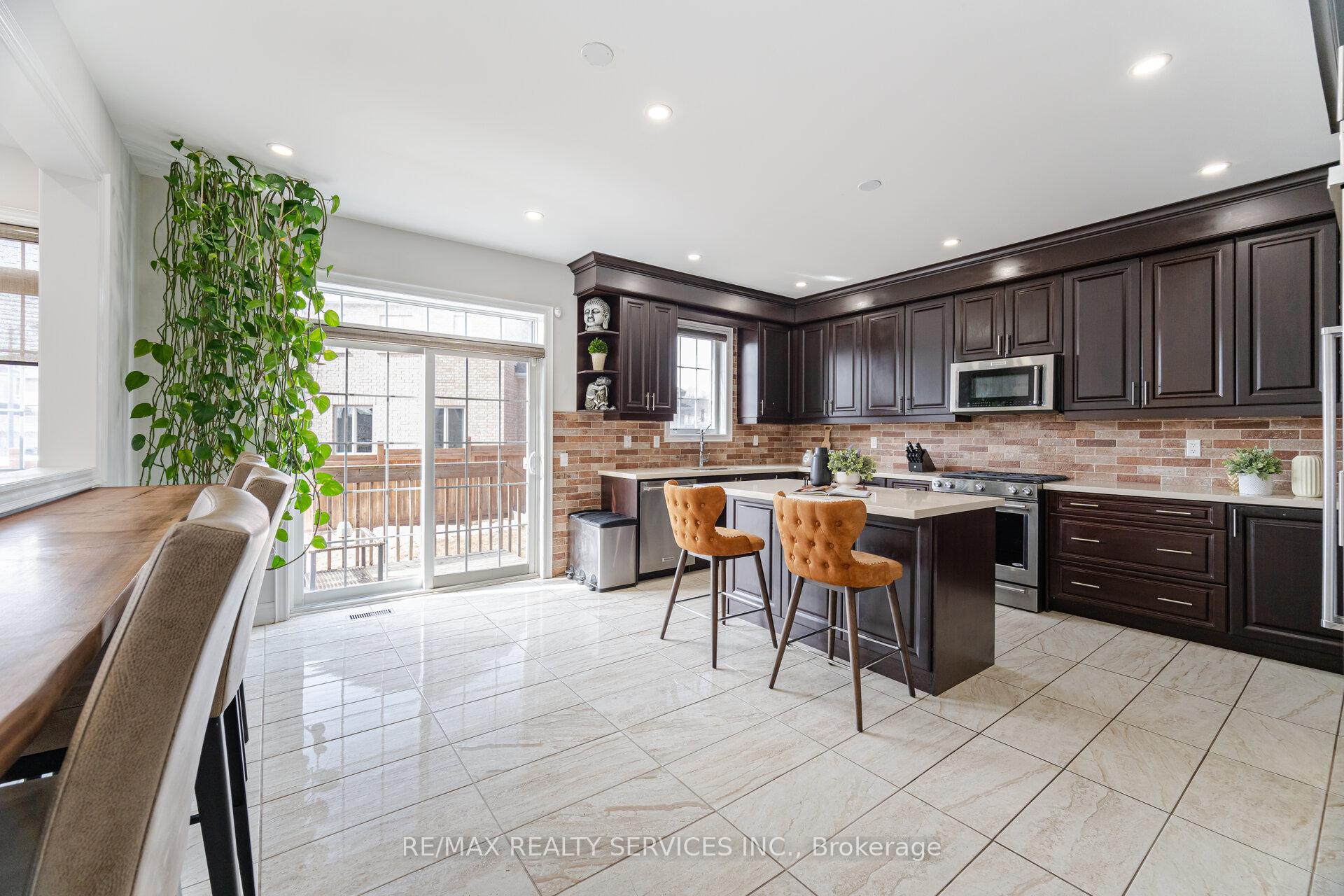 Photo 13 of 1 Brookwater Crescent, Caledon, Rural Caledon — HOMEH