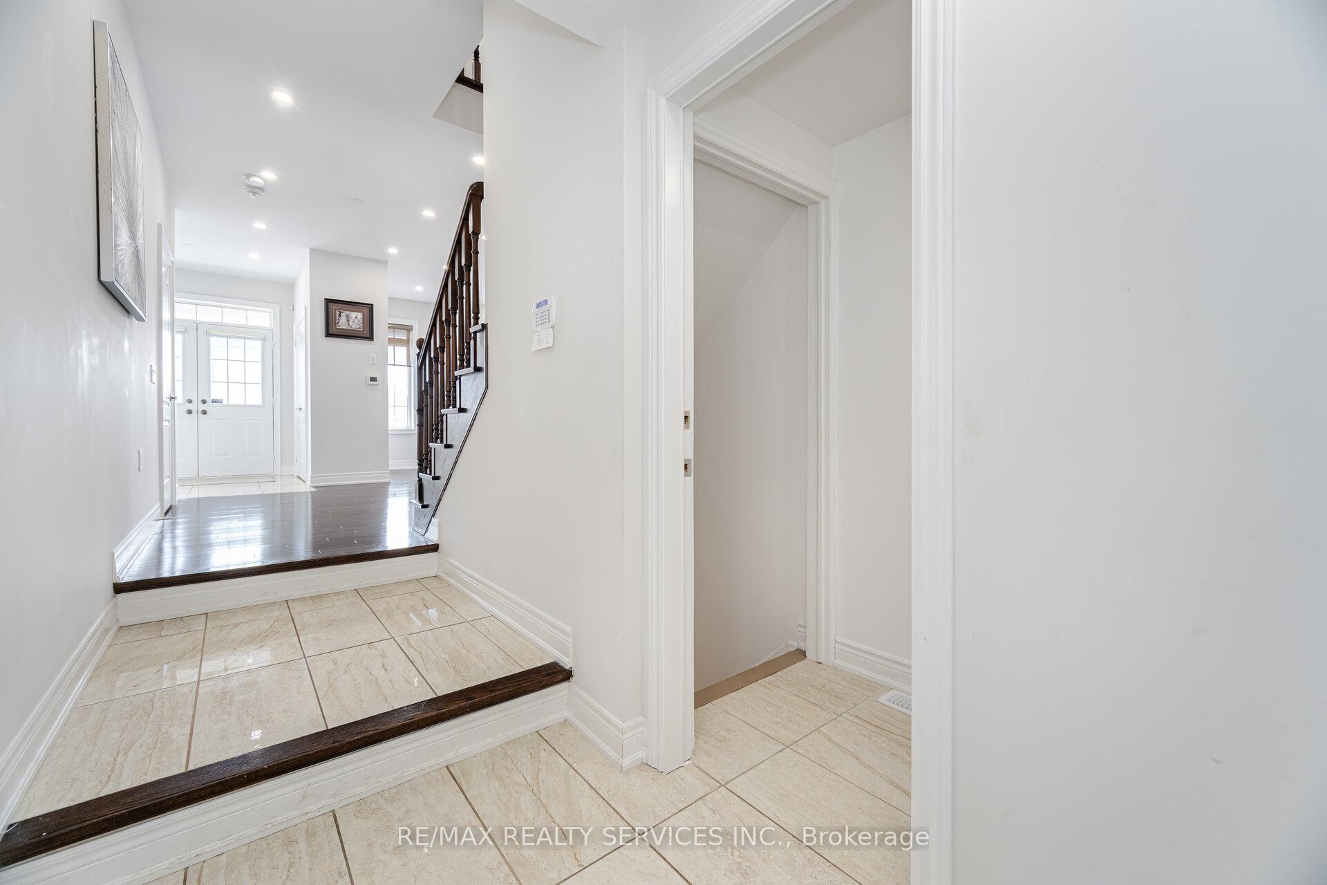 Photo 34 of 1 Brookwater Crescent, Caledon, Rural Caledon — HOMEH