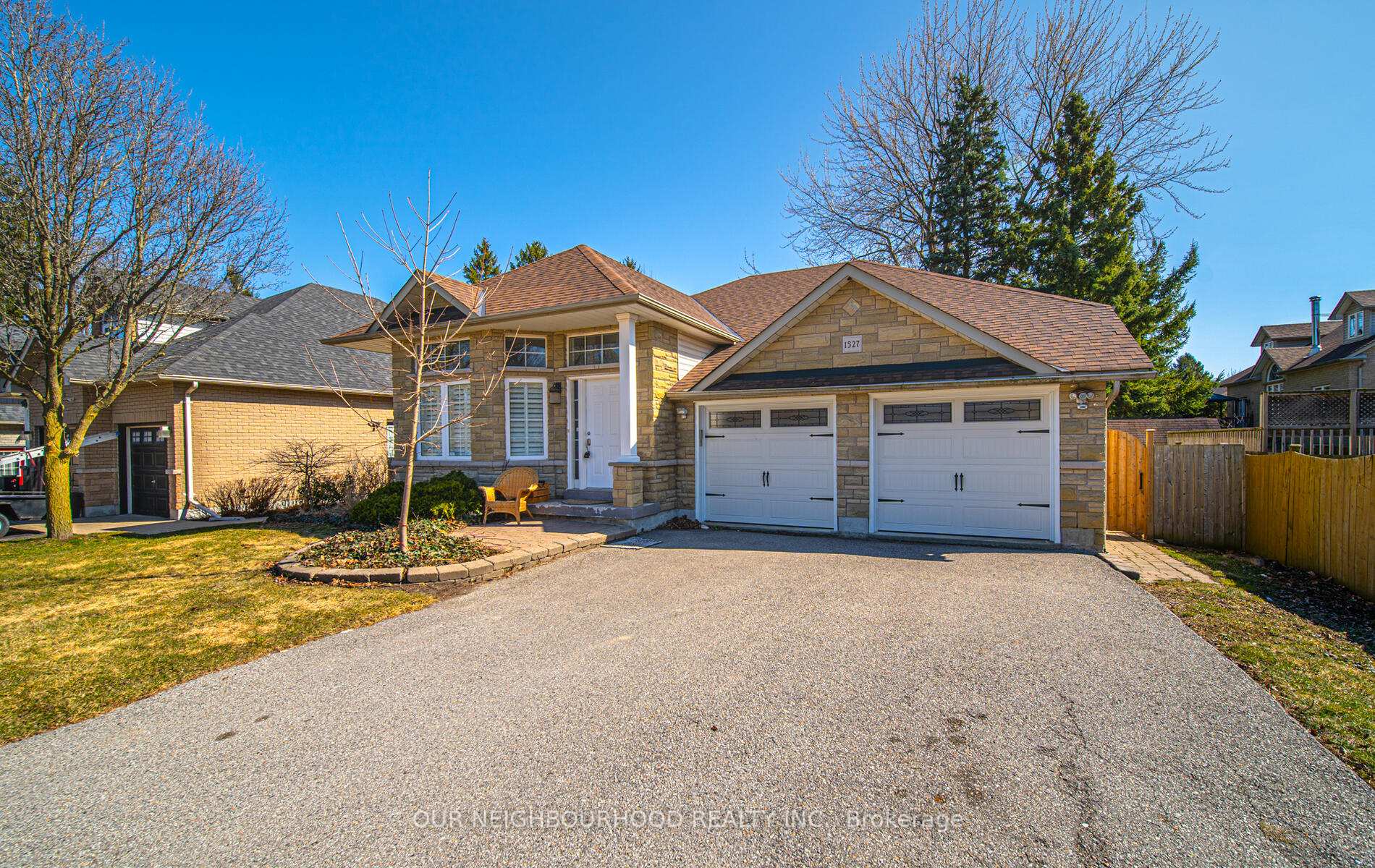Photo 2 of 1527 Nash Road, Clarington, Courtice — HOMEH