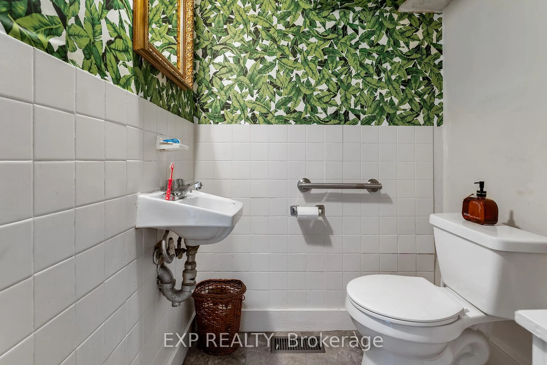 Photo 20 of 193 Locke Street N, Hamilton, Strathcona — HOMEH