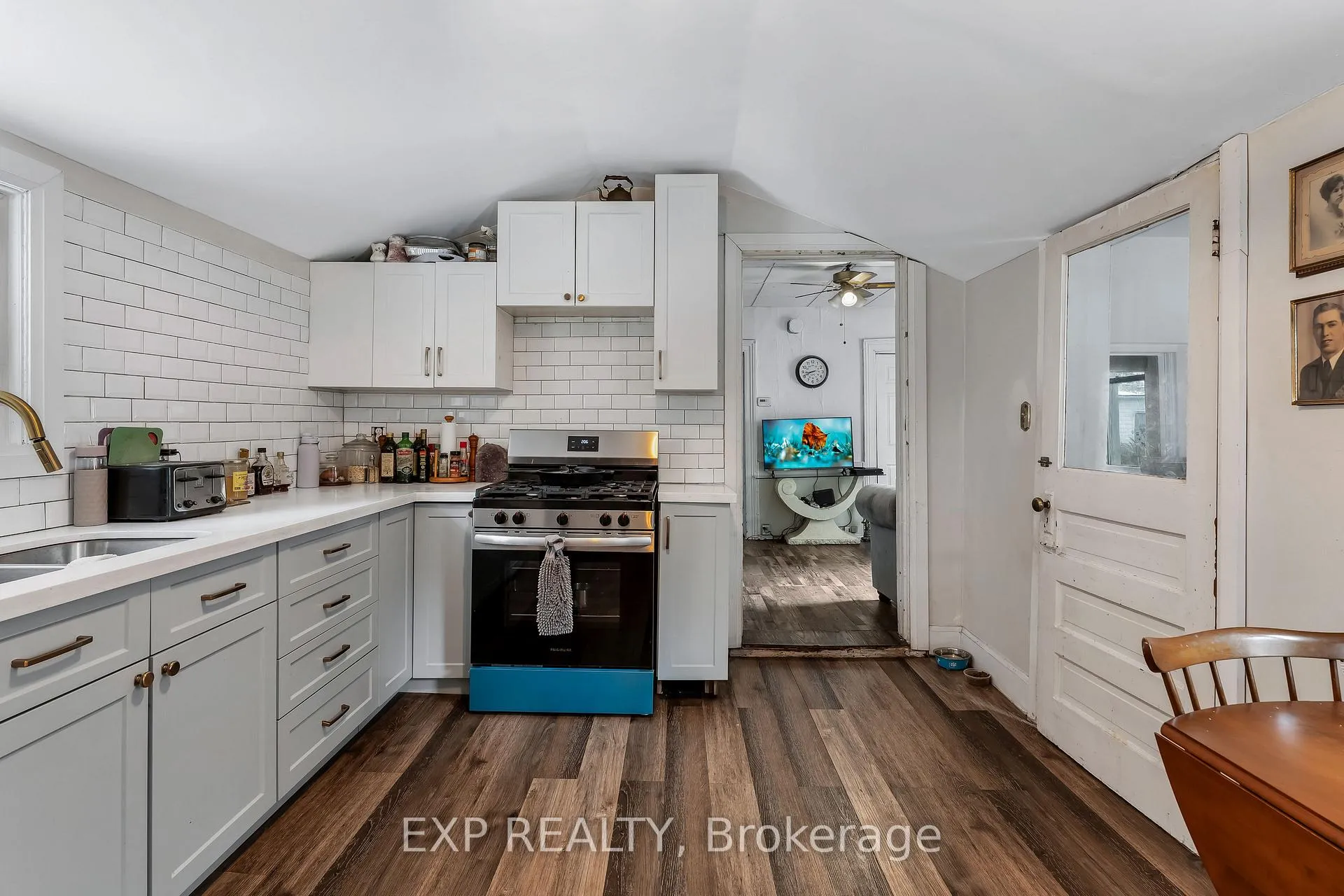 Photo 23 of 193 Locke Street N, Hamilton, Strathcona — HOMEH