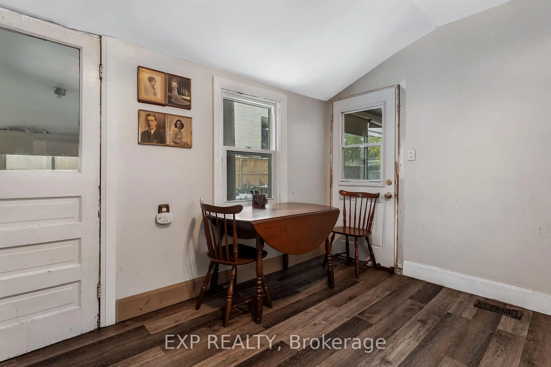 Photo 25 of 193 Locke Street N, Hamilton, Strathcona — HOMEH