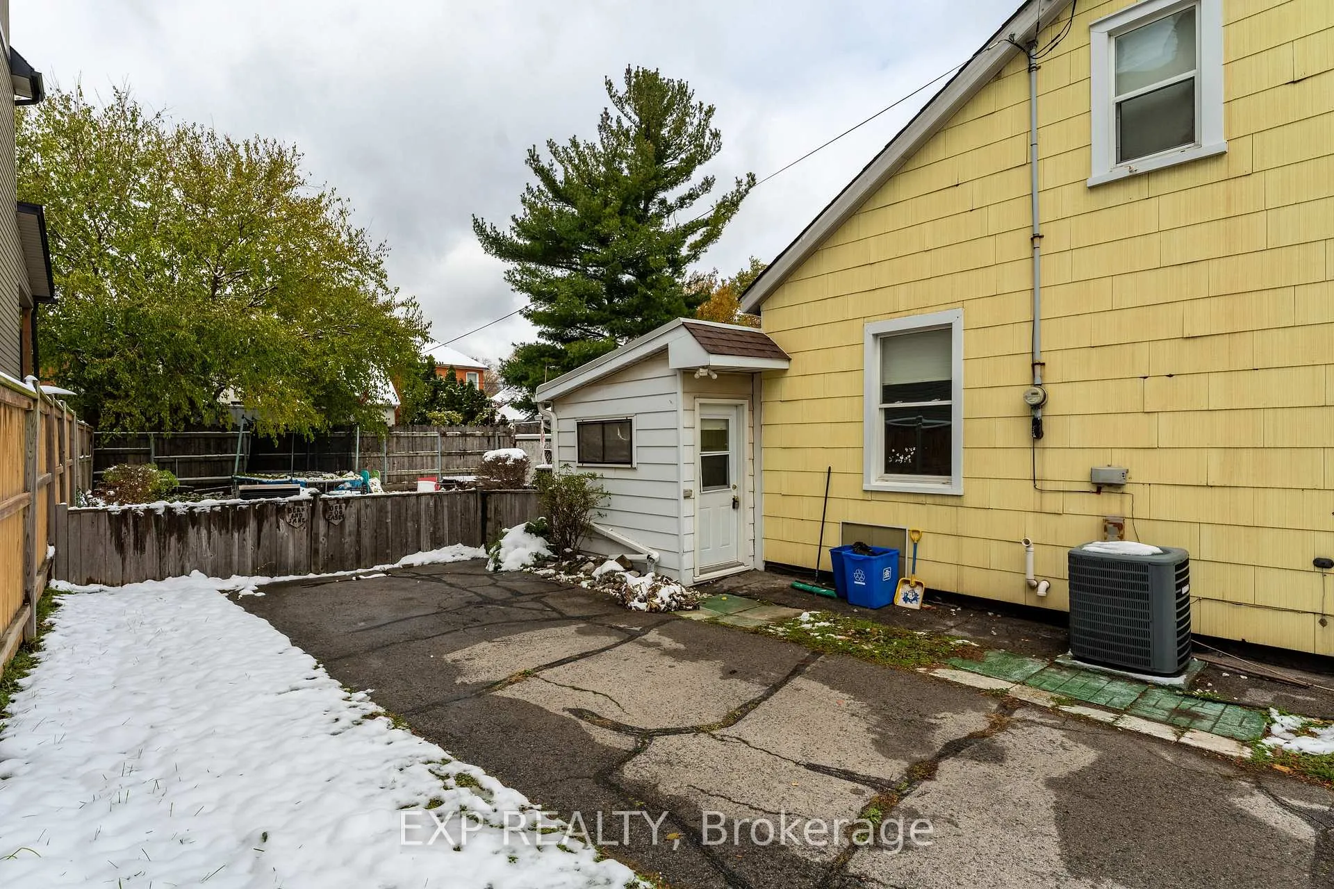 Photo 31 of 193 Locke Street N, Hamilton, Strathcona — HOMEH