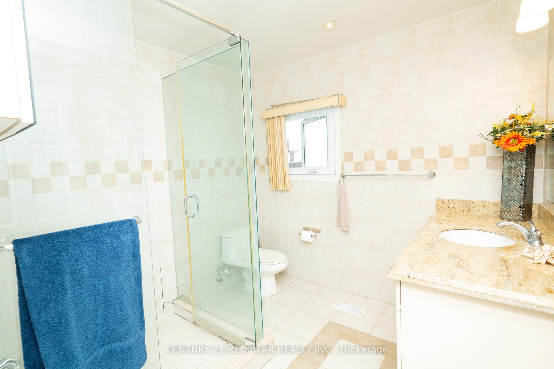 Photo 8 of 5955 Mayfield Road, Brampton, Vales of Castlemore North — HOMEH