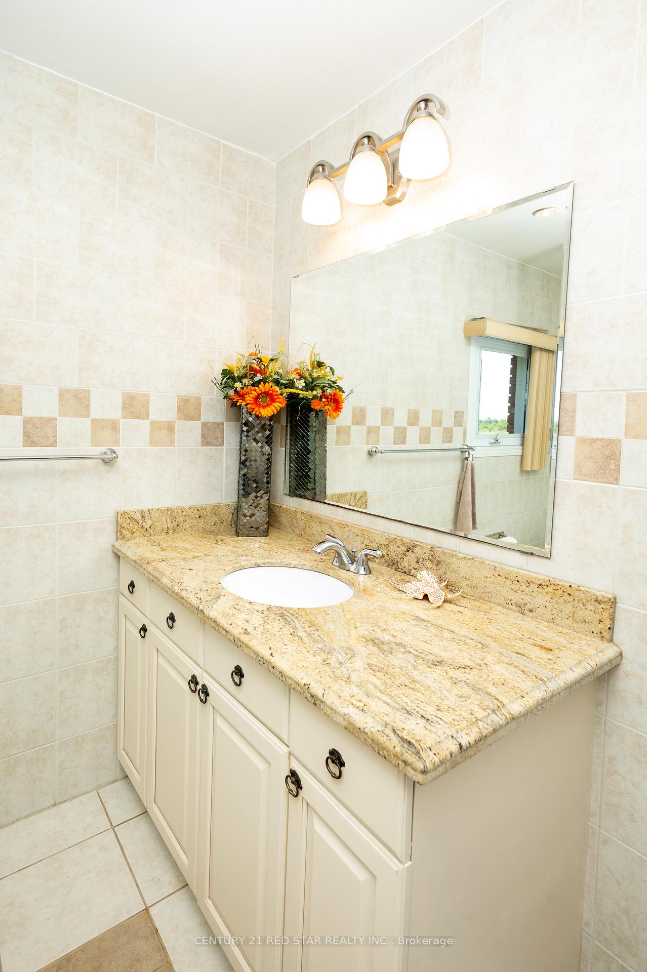 Photo 9 of 5955 Mayfield Road, Brampton, Vales of Castlemore North — HOMEH