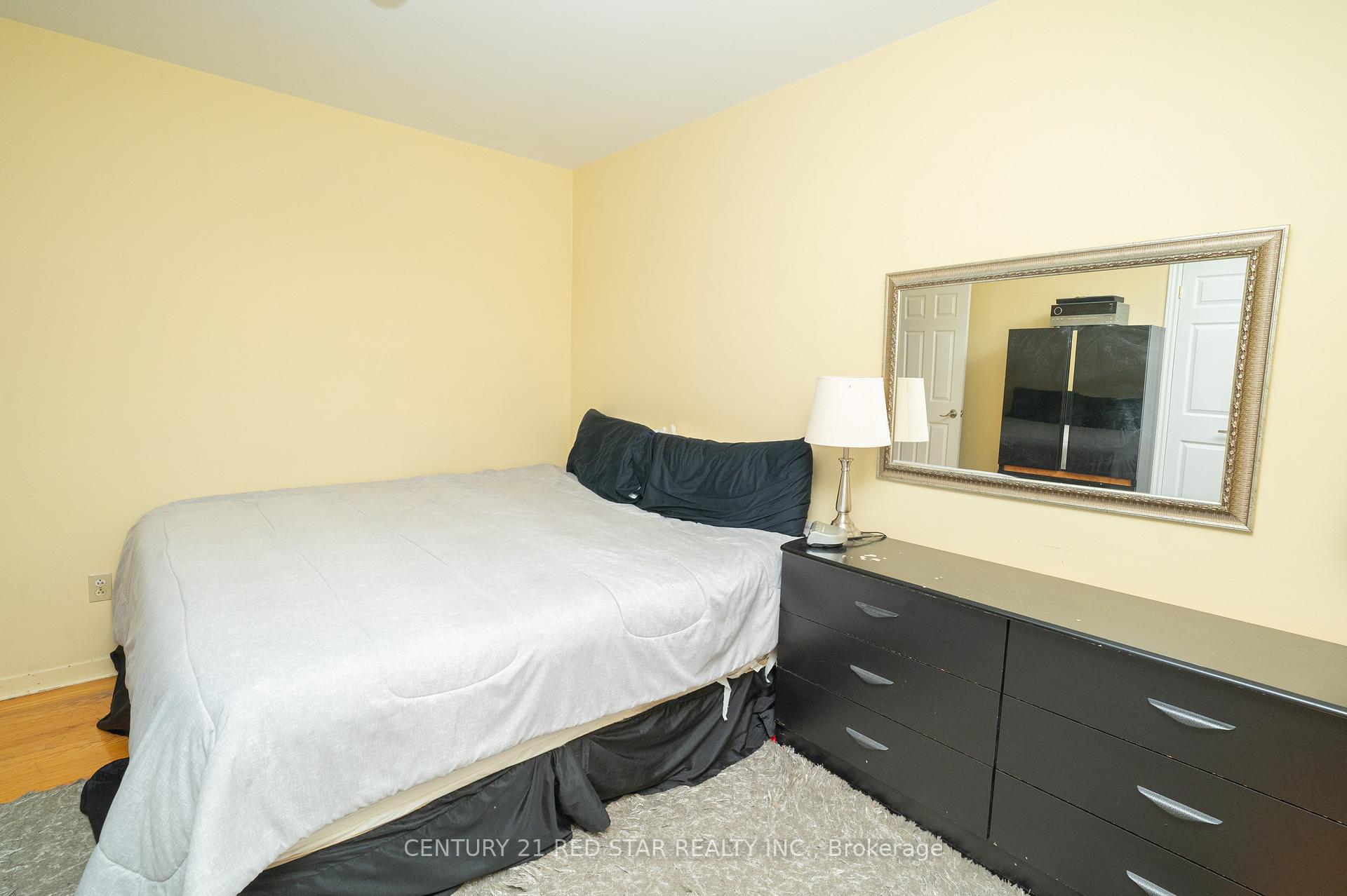 Photo 10 of 5955 Mayfield Road, Brampton, Vales of Castlemore North — HOMEH