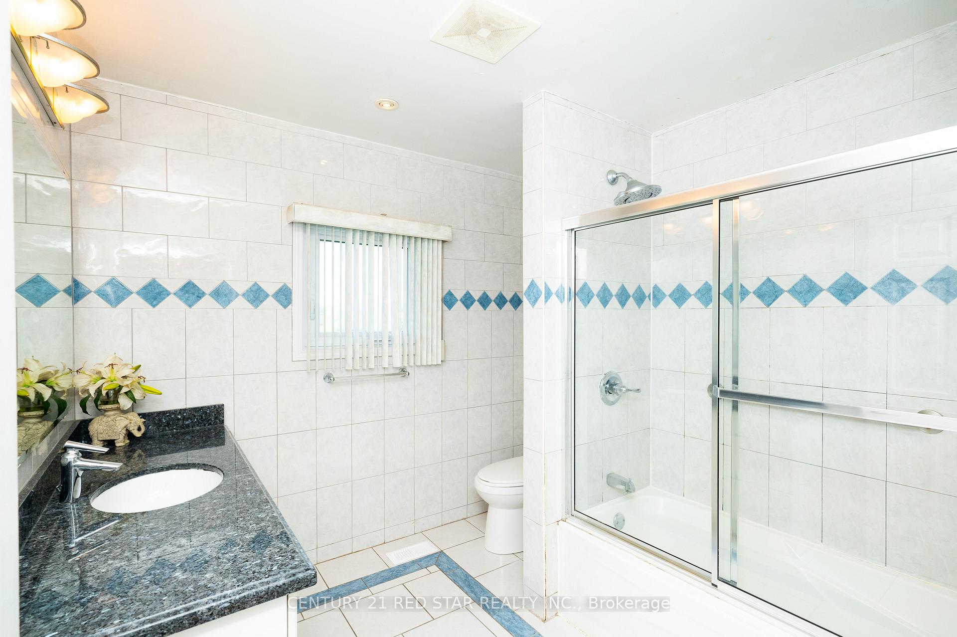Photo 12 of 5955 Mayfield Road, Brampton, Vales of Castlemore North — HOMEH