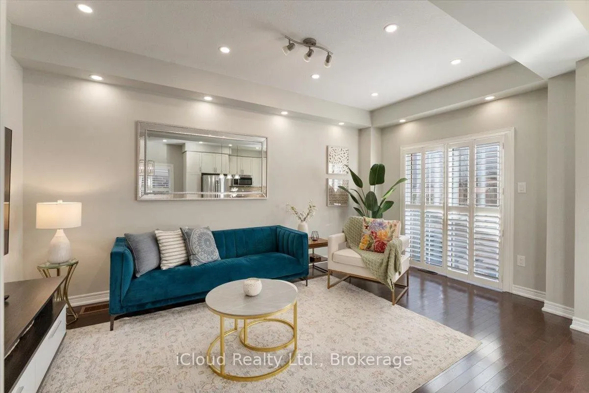 Photo 13 of 115 Echovalley Drive, Hamilton, Stoney Creek Mountain — HOMEH