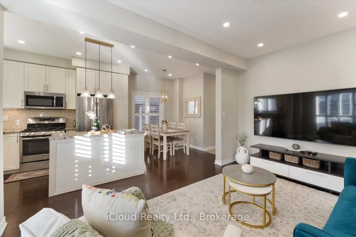 Photo 16 of 115 Echovalley Drive, Hamilton, Stoney Creek Mountain — HOMEH