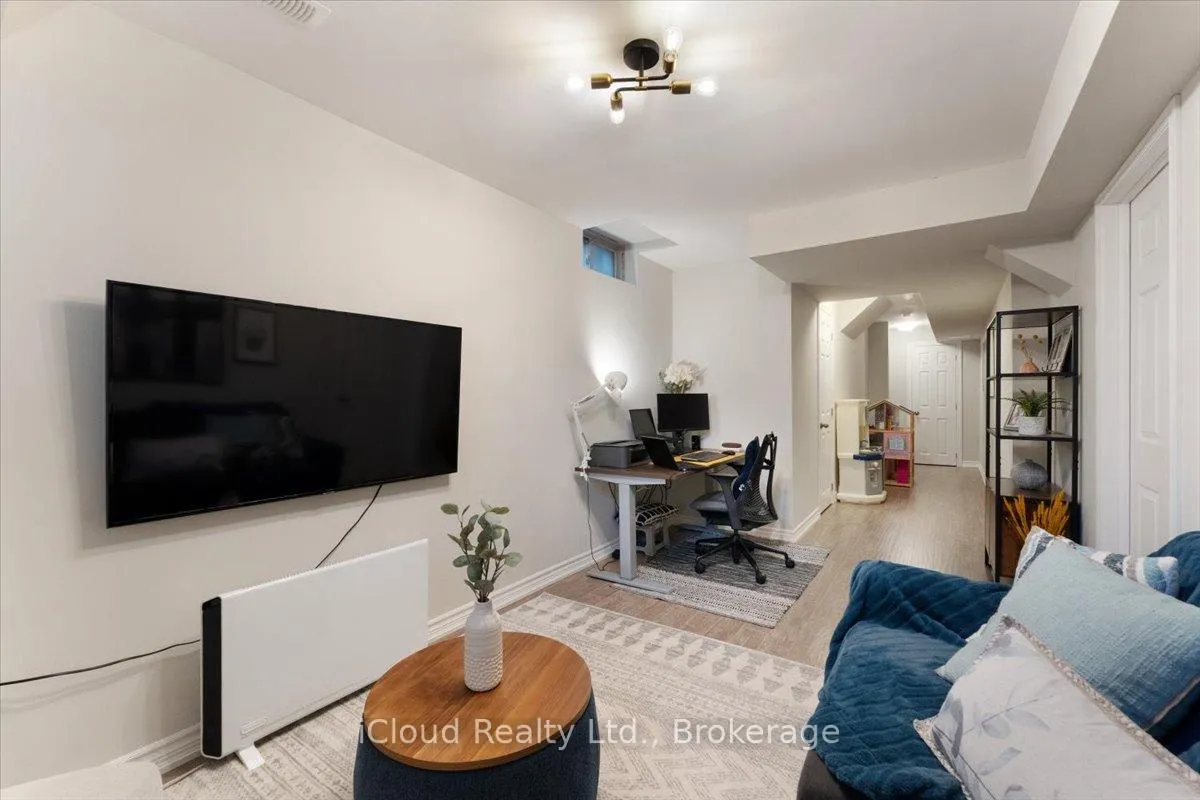 Photo 29 of 115 Echovalley Drive, Hamilton, Stoney Creek Mountain — HOMEH