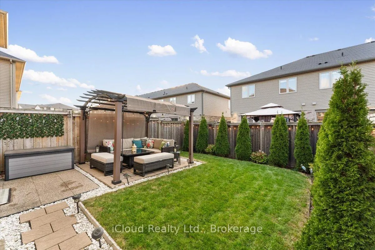 Photo 32 of 115 Echovalley Drive, Hamilton, Stoney Creek Mountain — HOMEH
