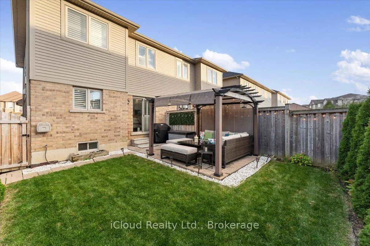 Photo 34 of 115 Echovalley Drive, Hamilton, Stoney Creek Mountain — HOMEH
