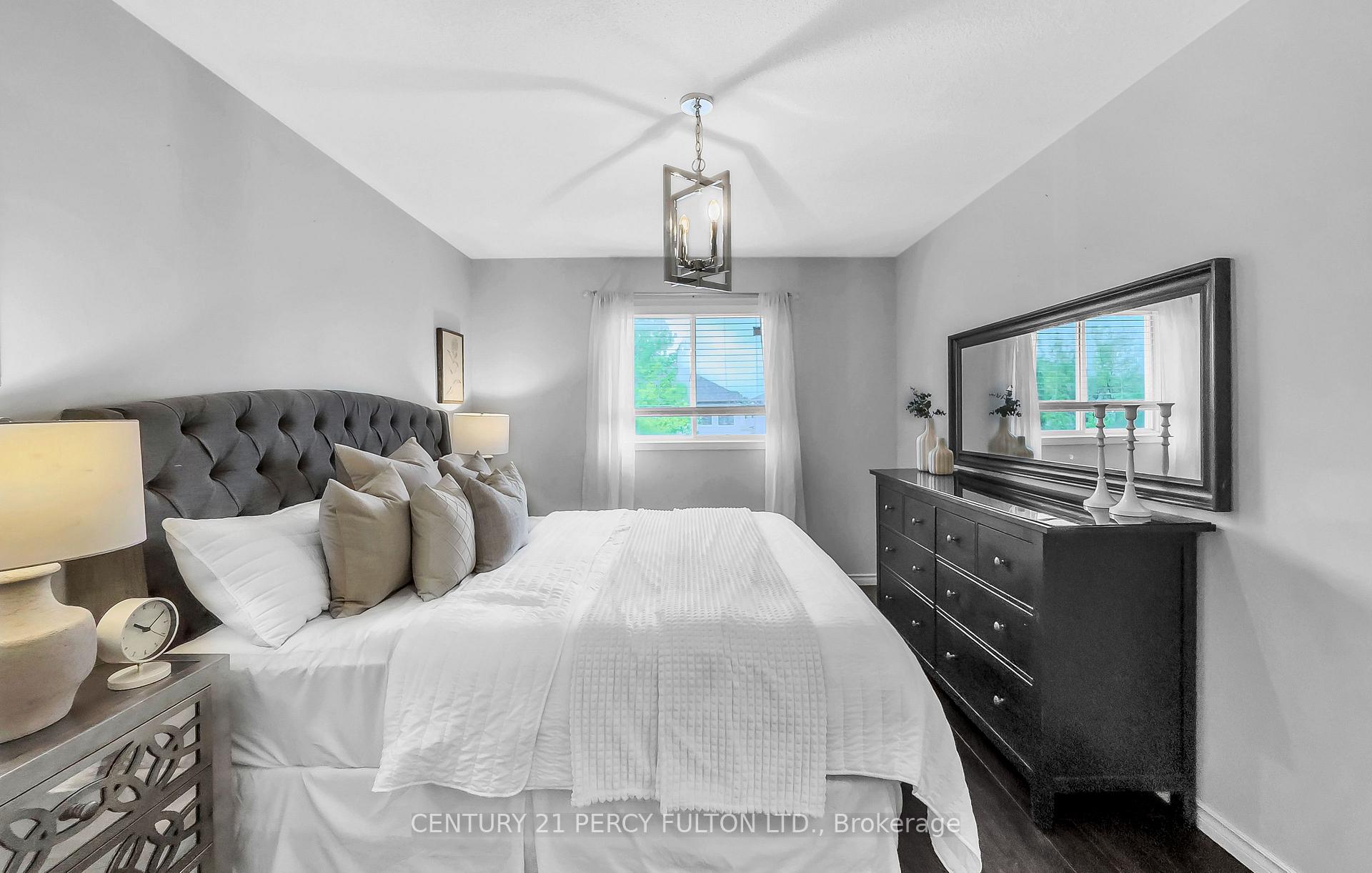 Photo 24 of 52 Shady Lane Crescent, Clarington, Bowmanville — HOMEH