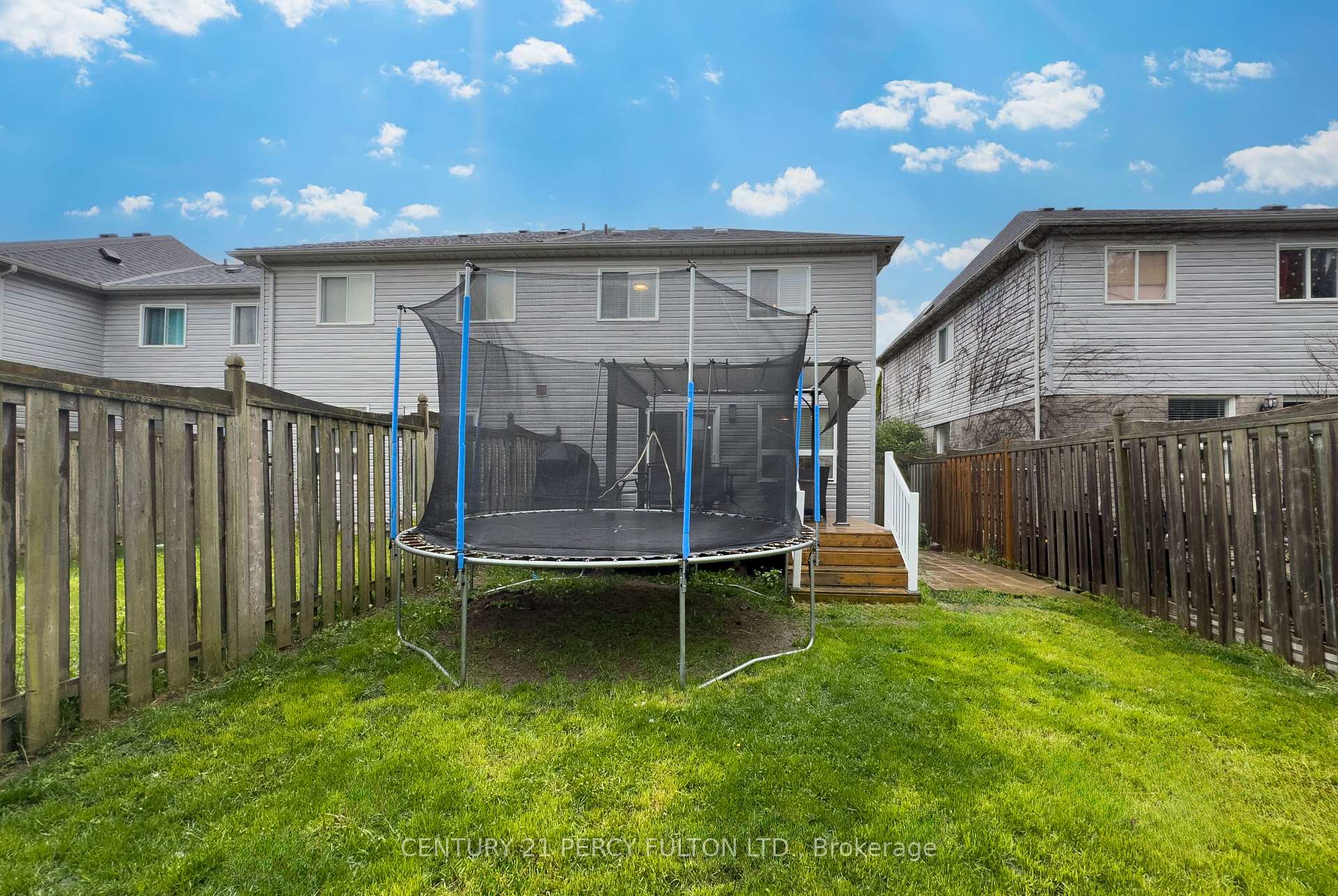 Photo 48 of 52 Shady Lane Crescent, Clarington, Bowmanville — HOMEH