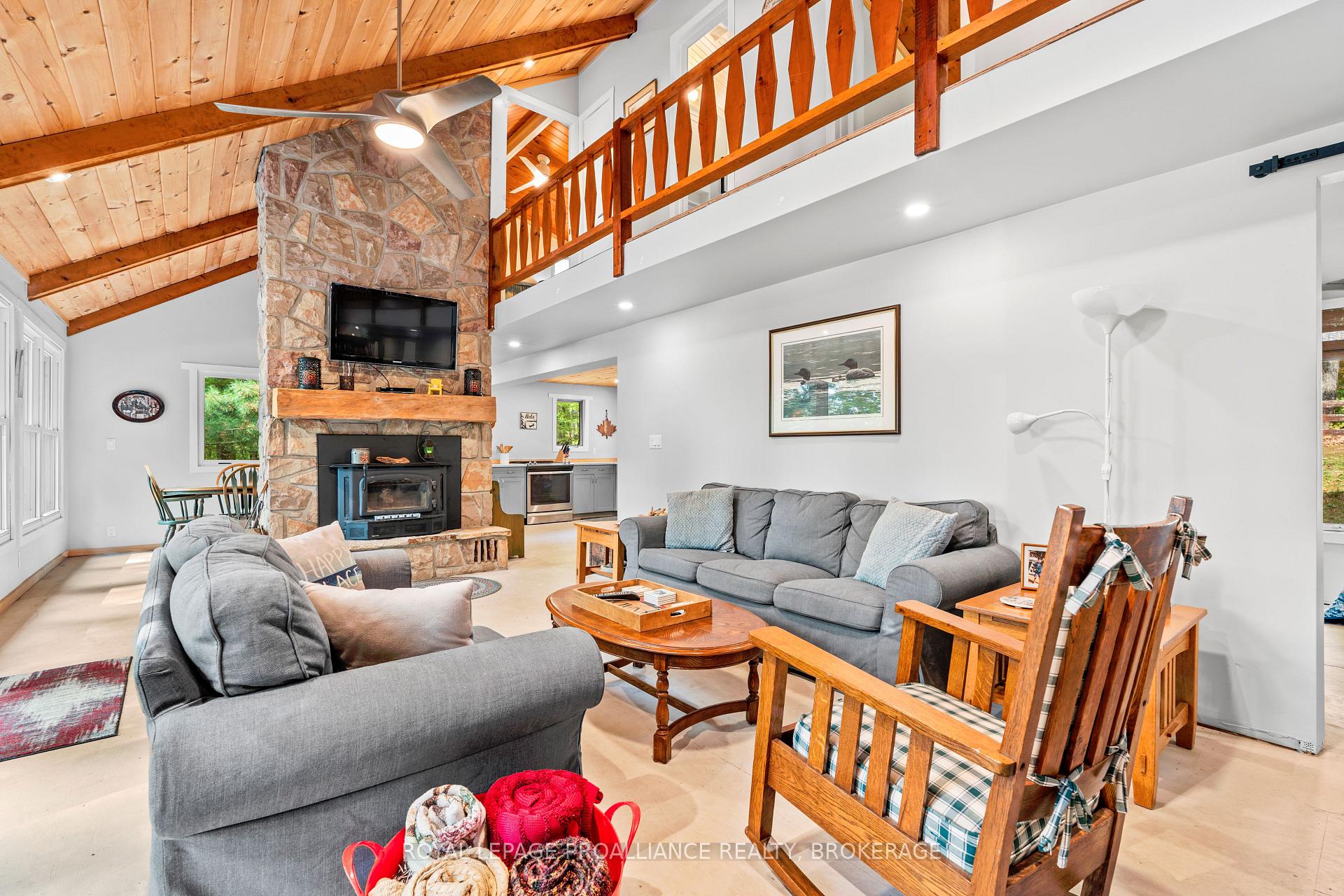 Photo 7 of 158 Maple Grove Lane, Frontenac, Frontenac South — HOMEH