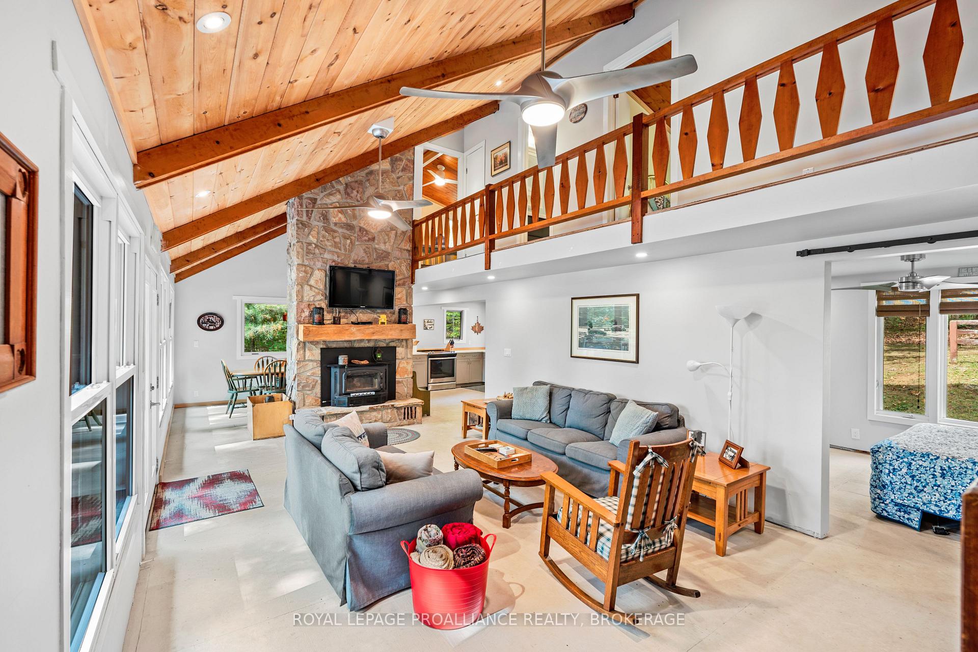 Photo 14 of 158 Maple Grove Lane, Frontenac, Frontenac South — HOMEH