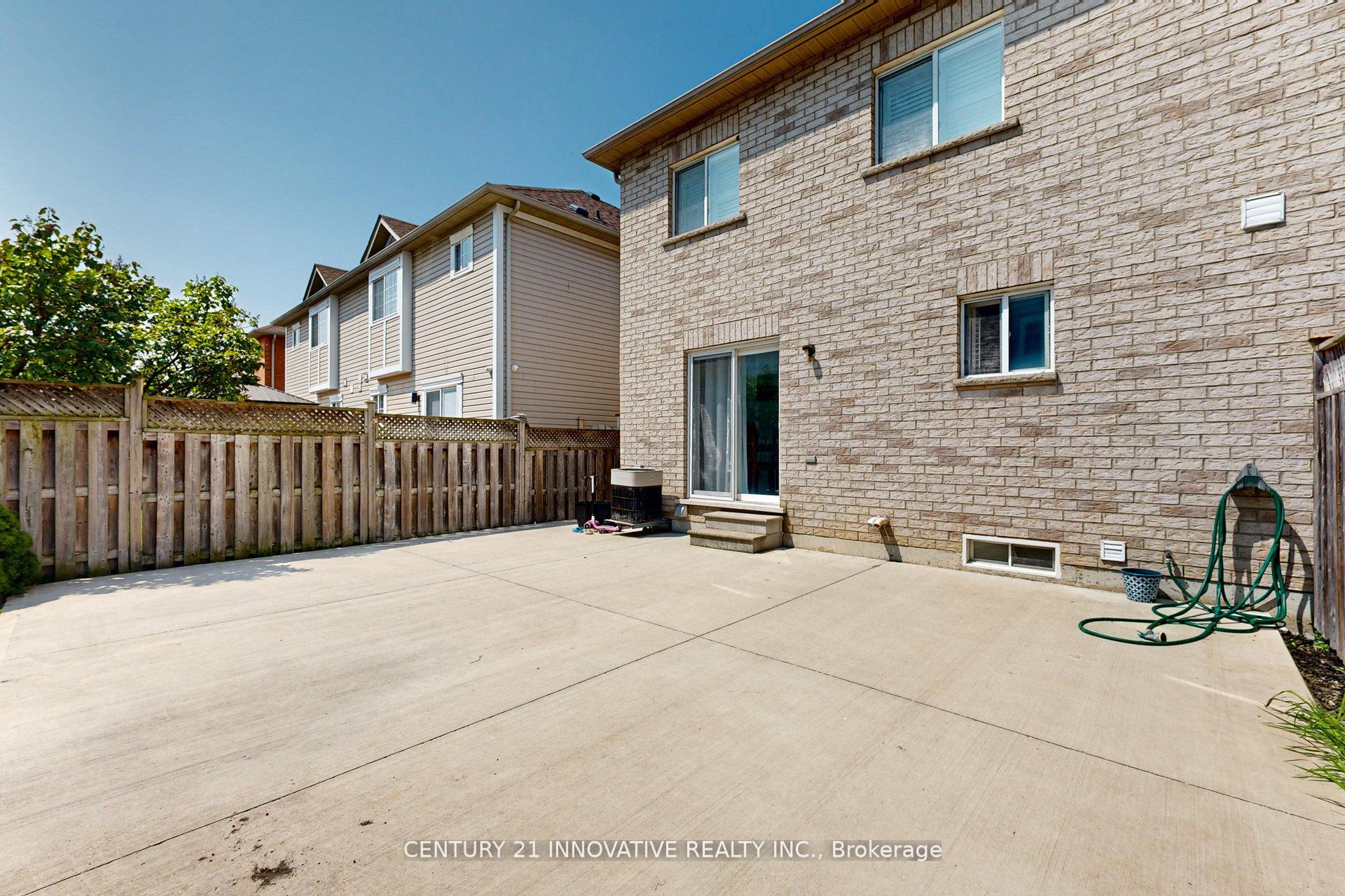 Photo 32 of 31 Stable Gate, Brampton, Northwest Sandalwood Parkway — HOMEH