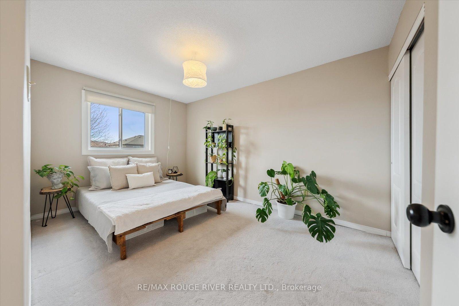 Photo 15 of 30 Landerville Lane, Clarington, Bowmanville — HOMEH