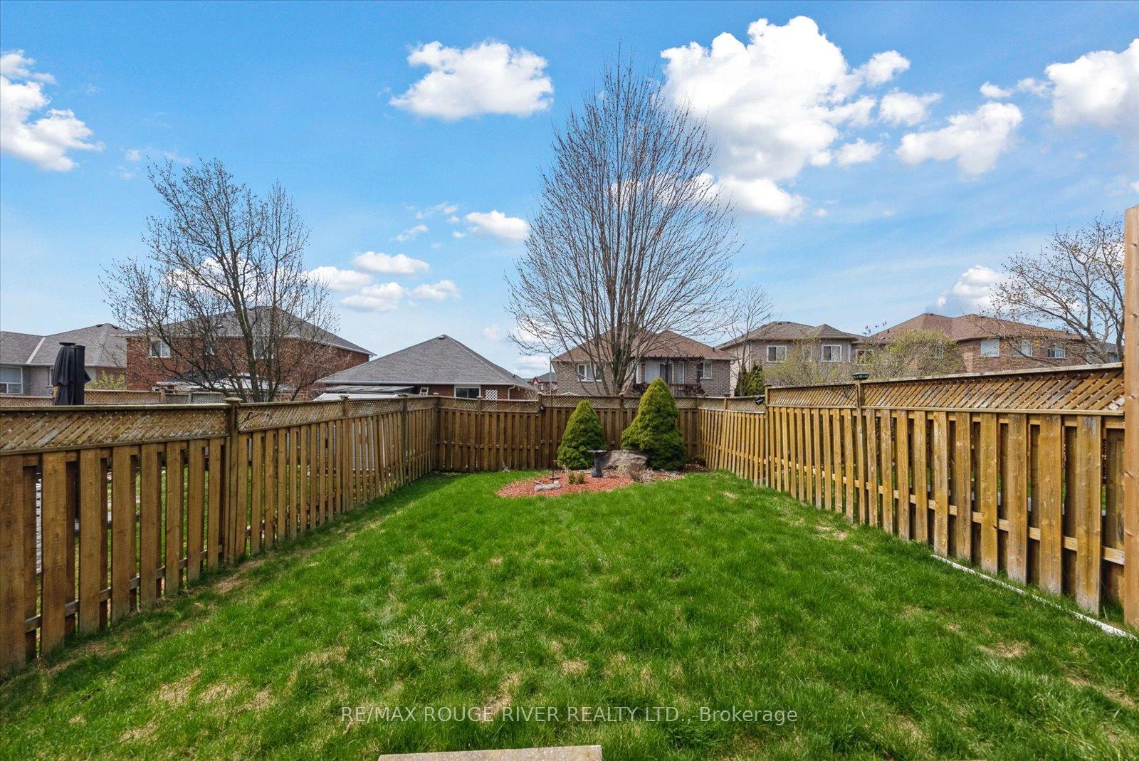 Photo 18 of 30 Landerville Lane, Clarington, Bowmanville — HOMEH