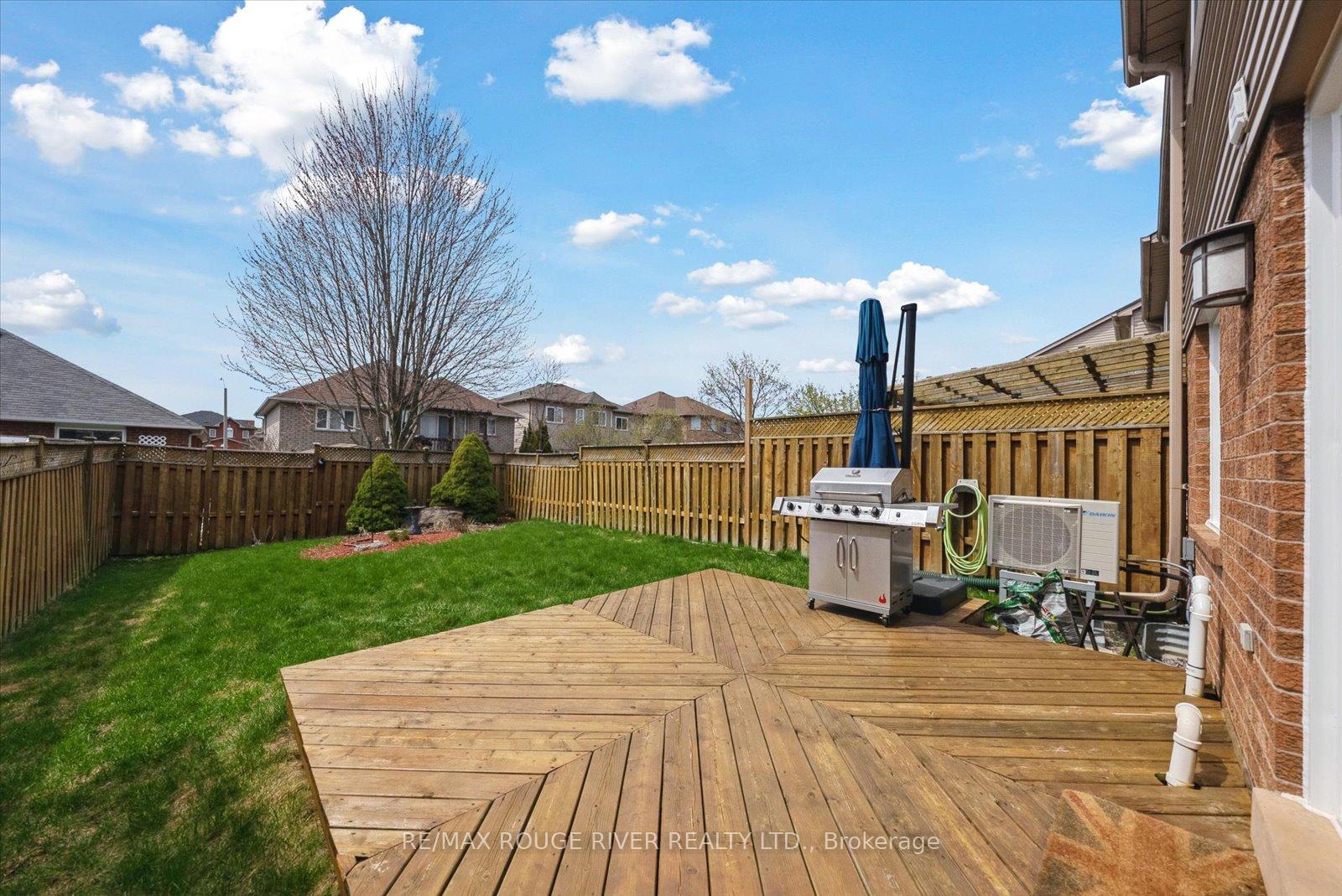 Photo 20 of 30 Landerville Lane, Clarington, Bowmanville — HOMEH