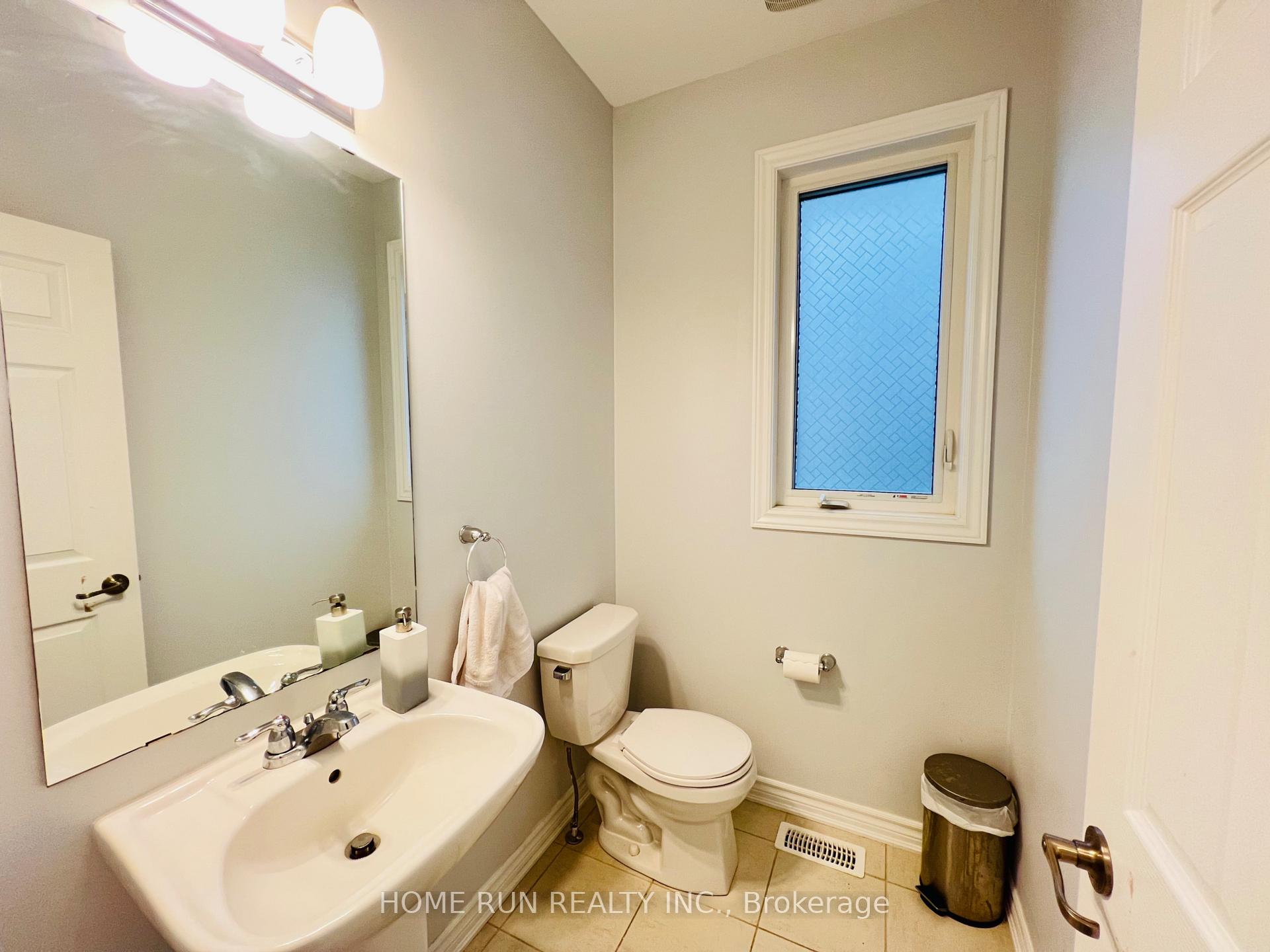 Photo 3 of 205 Brassy Minnow Crescent, Ottawa, Barrhaven - Half Moon Bay — HOMEH