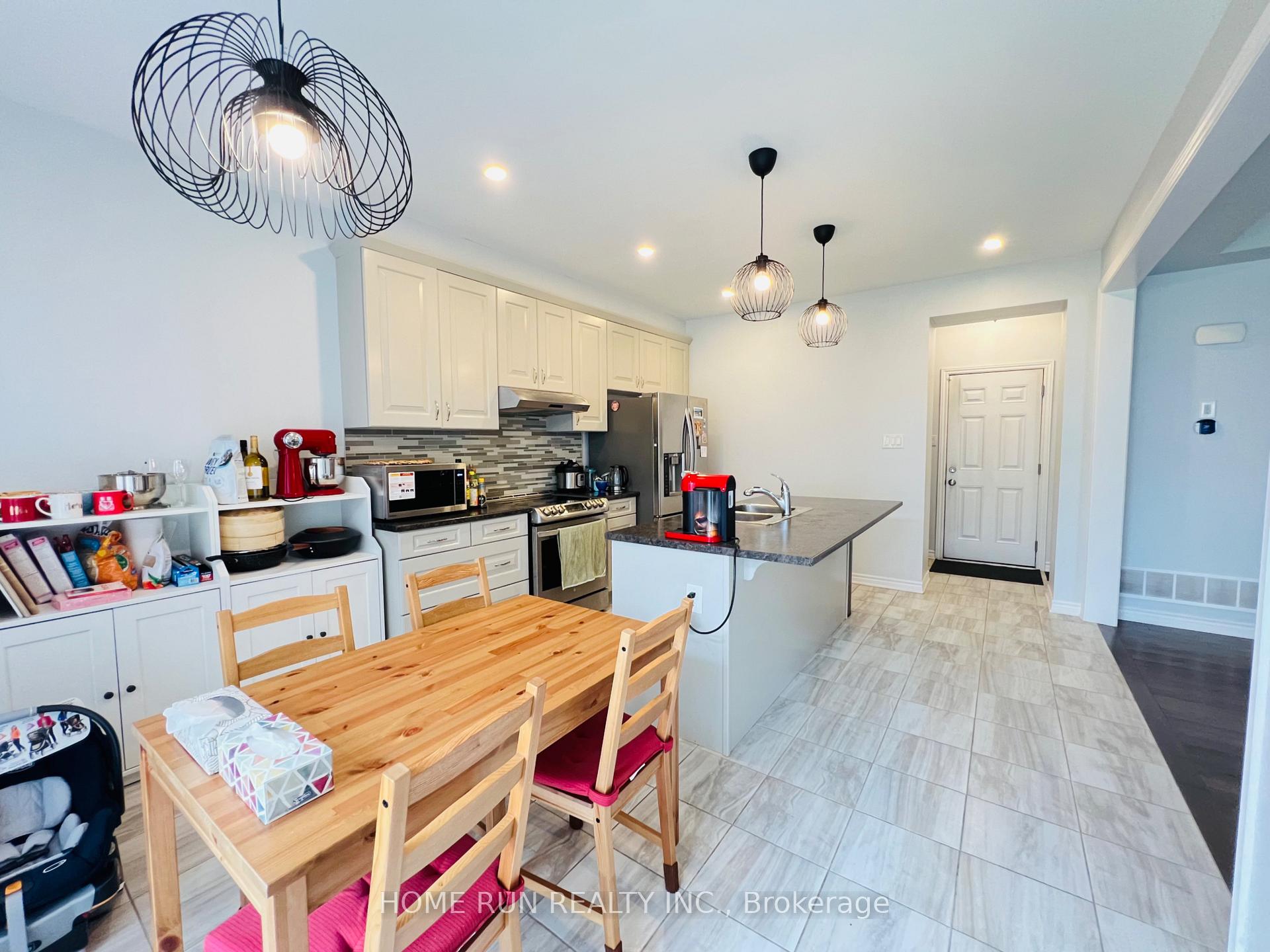 Photo 18 of 205 Brassy Minnow Crescent, Ottawa, Barrhaven - Half Moon Bay — HOMEH