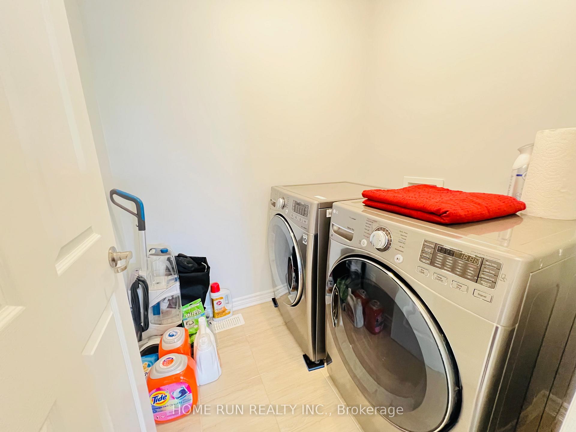 Photo 37 of 205 Brassy Minnow Crescent, Ottawa, Barrhaven - Half Moon Bay — HOMEH