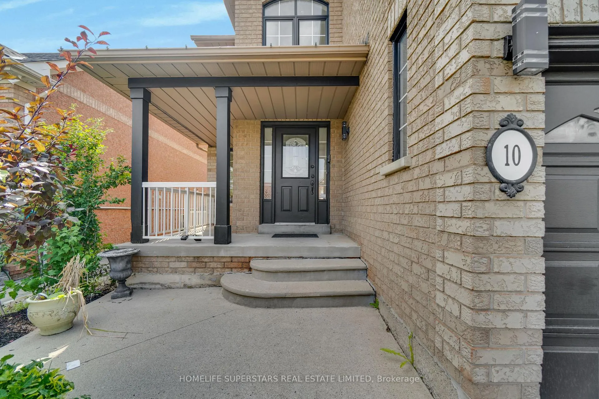 Photo 6 of 10 Orchid Drive, Brampton, Northwest Sandalwood Parkway — HOMEH