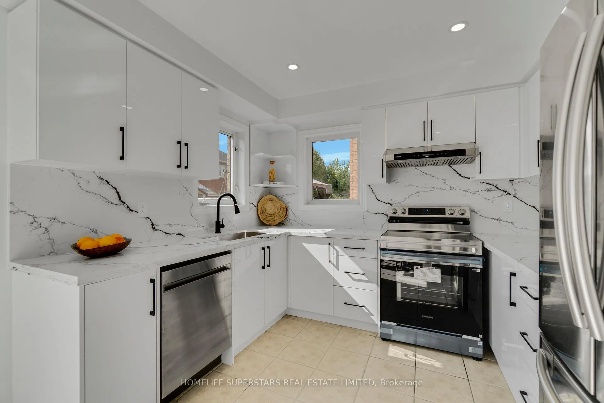 Photo 18 of 10 Orchid Drive, Brampton, Northwest Sandalwood Parkway — HOMEH