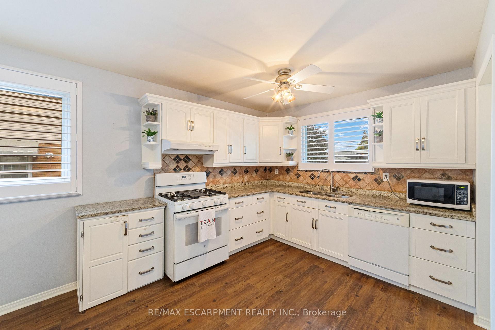 Photo 11 of 111 Boston Crescent, Hamilton, Berrisfield — HOMEH