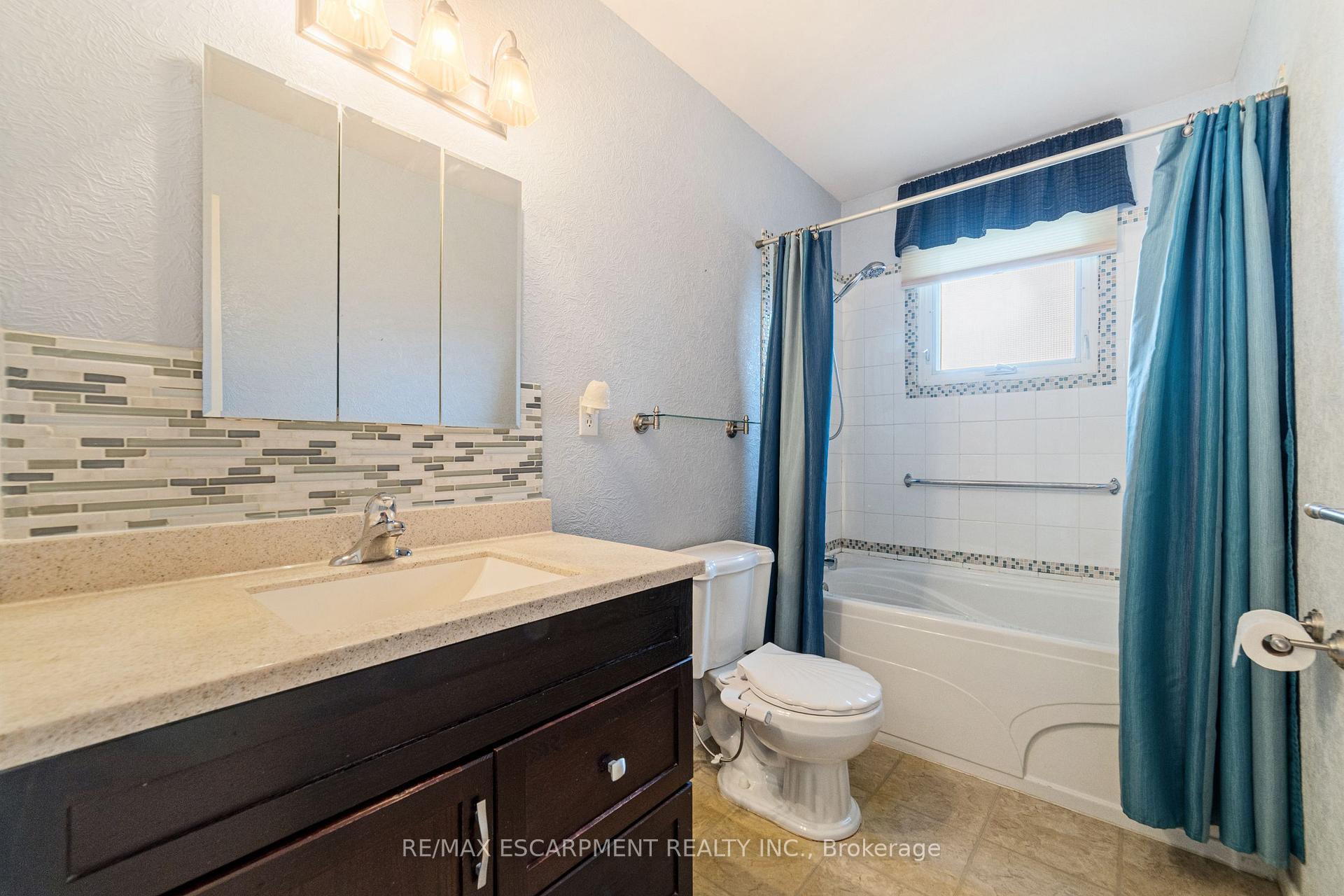 Photo 15 of 111 Boston Crescent, Hamilton, Berrisfield — HOMEH