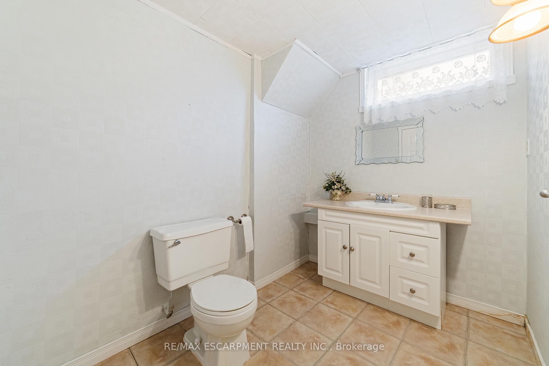 Photo 23 of 111 Boston Crescent, Hamilton, Berrisfield — HOMEH
