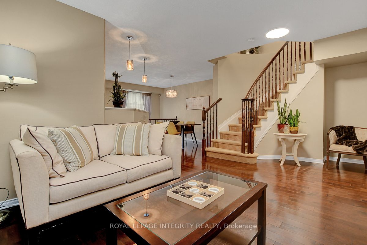Photo 60 of 328 Applecross Crescent, Ottawa, Kanata - Morgan's Grant/South March — HOMEH
