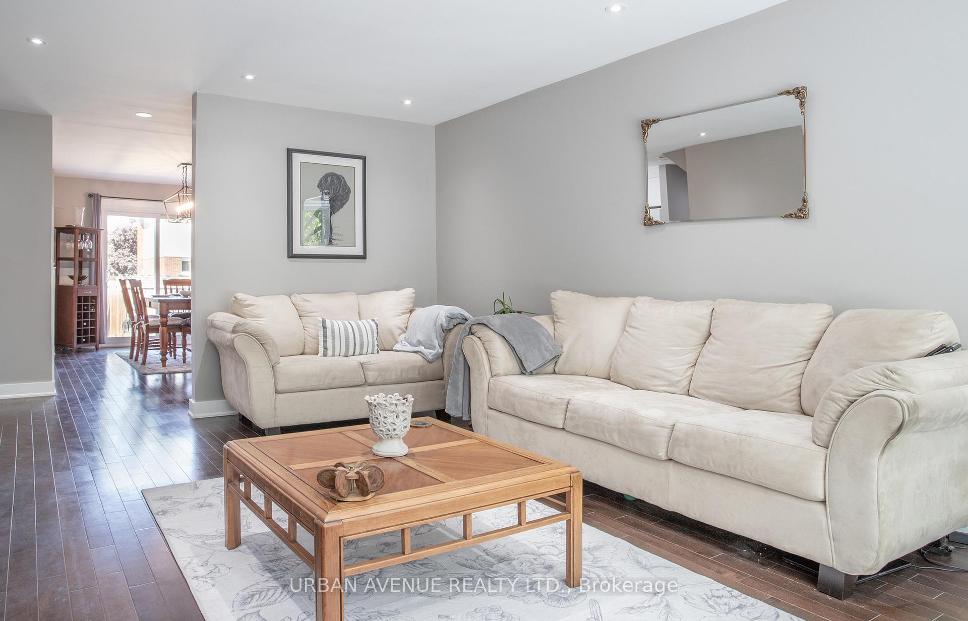 Photo 6 of 131 Lawrence Crescent, Clarington, Bowmanville — HOMEH