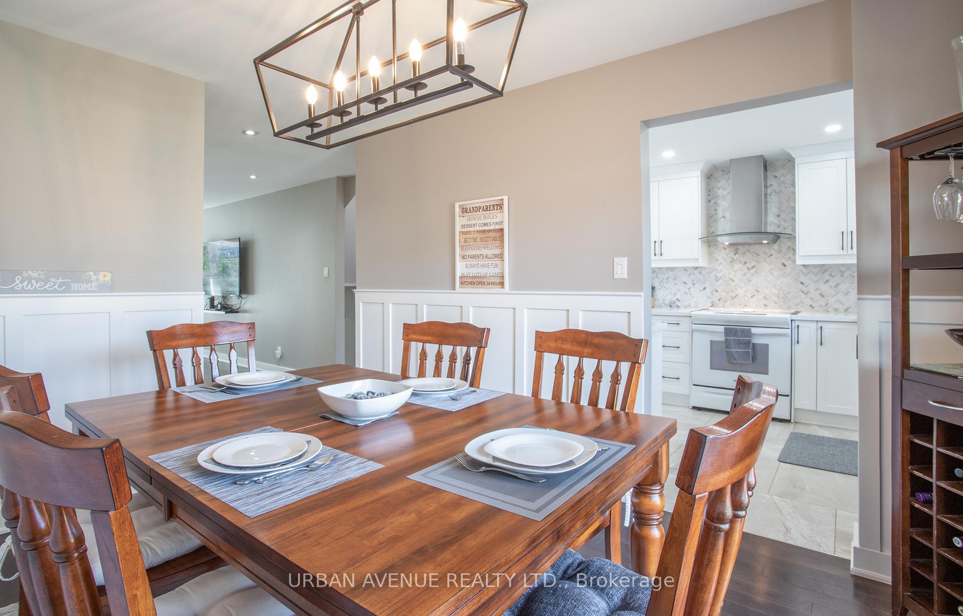 Photo 9 of 131 Lawrence Crescent, Clarington, Bowmanville — HOMEH