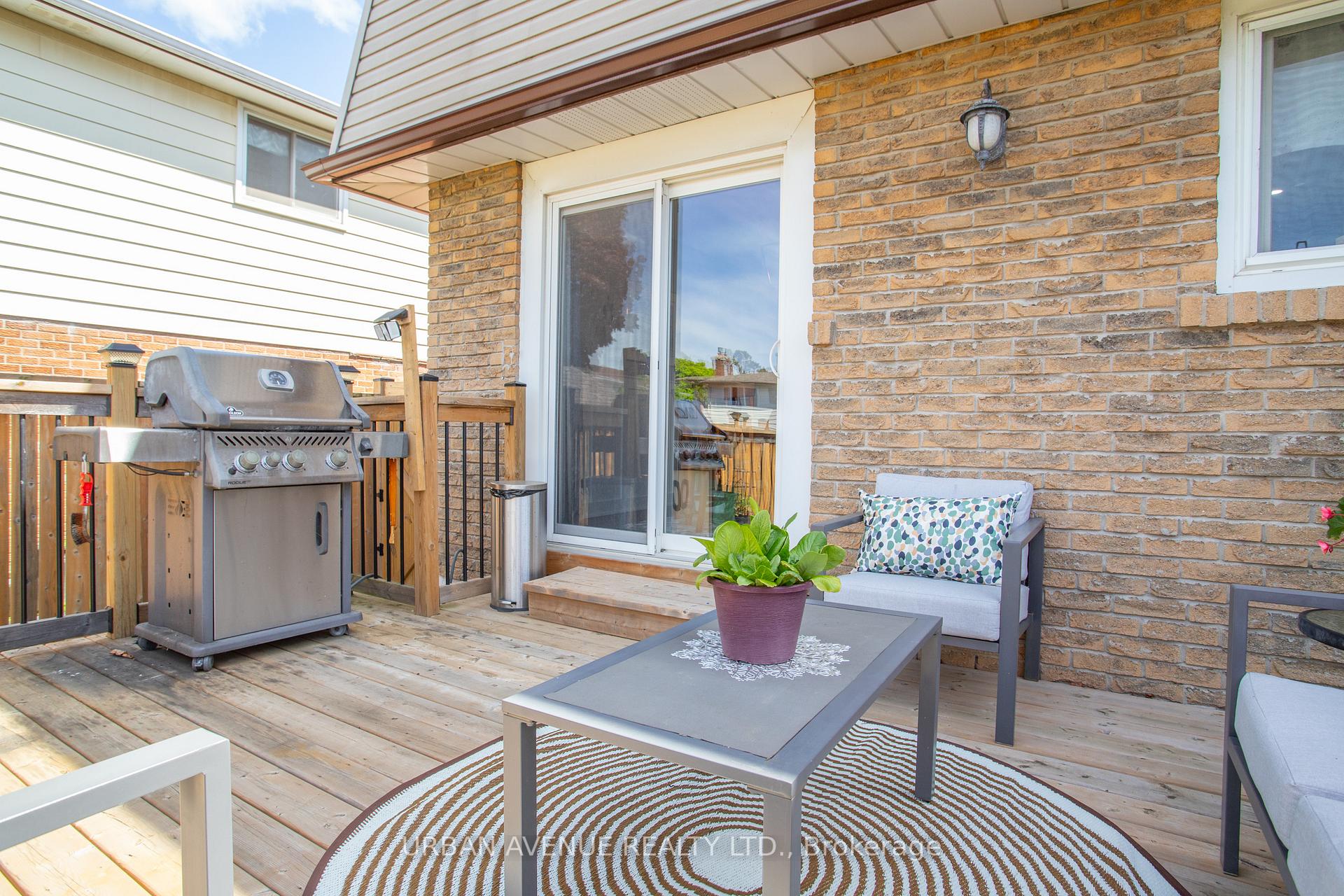 Photo 26 of 131 Lawrence Crescent, Clarington, Bowmanville — HOMEH