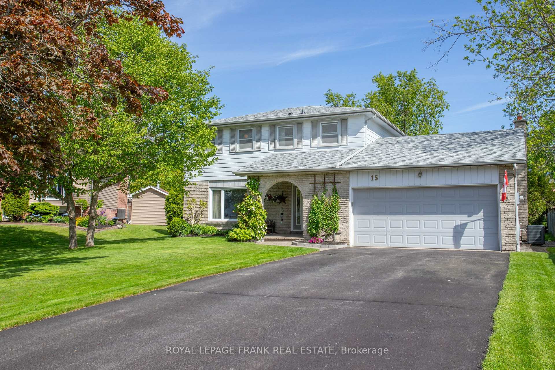 Front of 15 Sunicrest Court