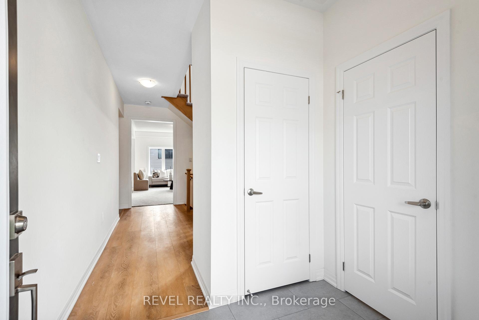 Photo 3 of 239 Flood Avenue, Clarington, Newcastle — HOMEH
